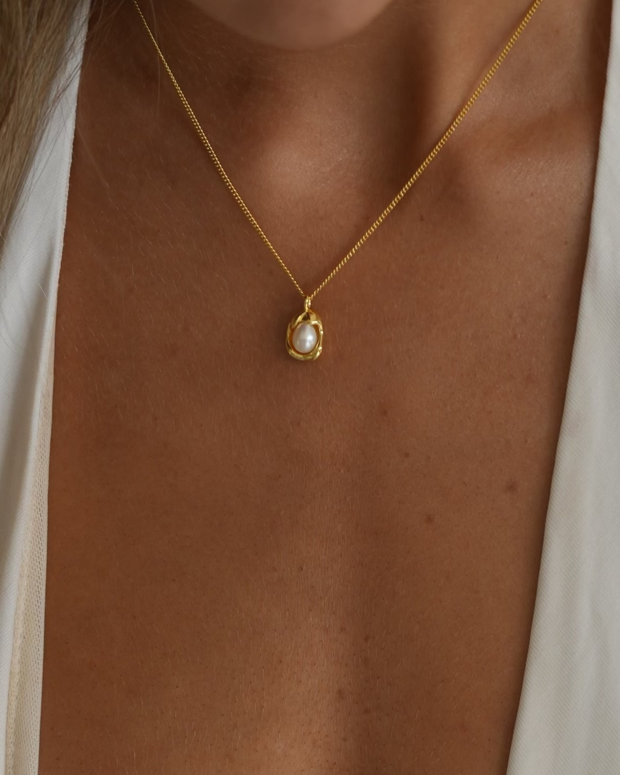 Mare necklace