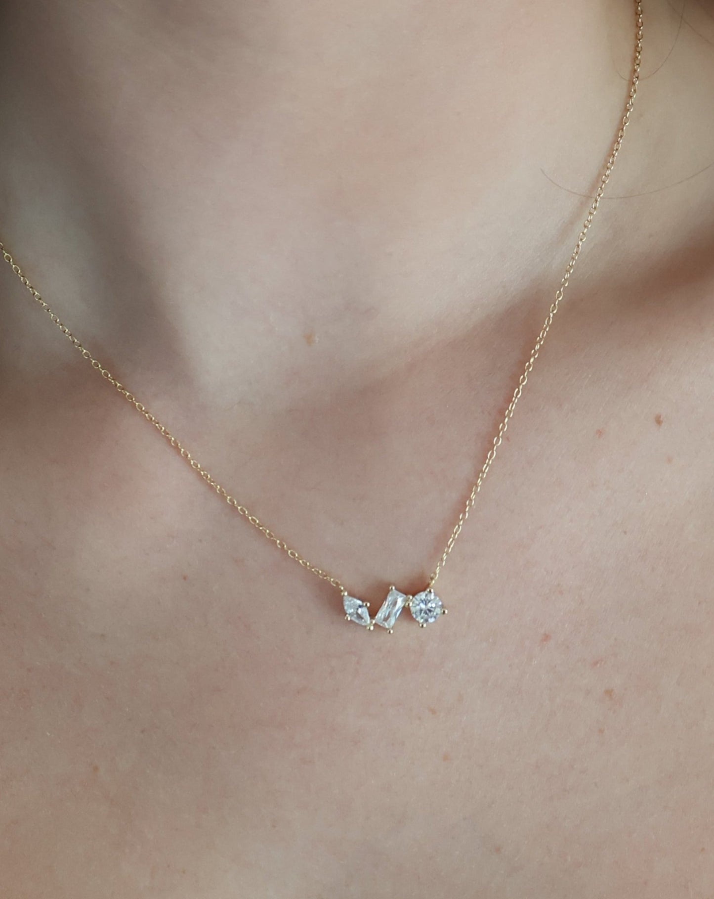 Jasmine necklace - gold