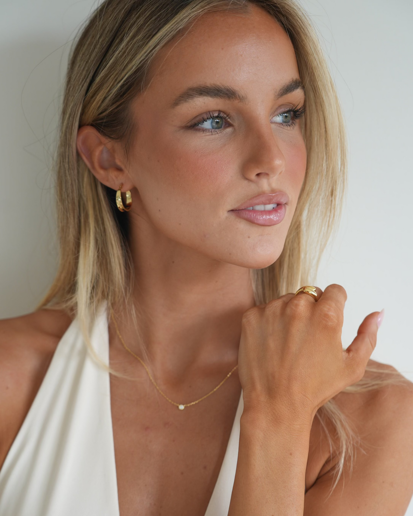 Classic large hoops - gold