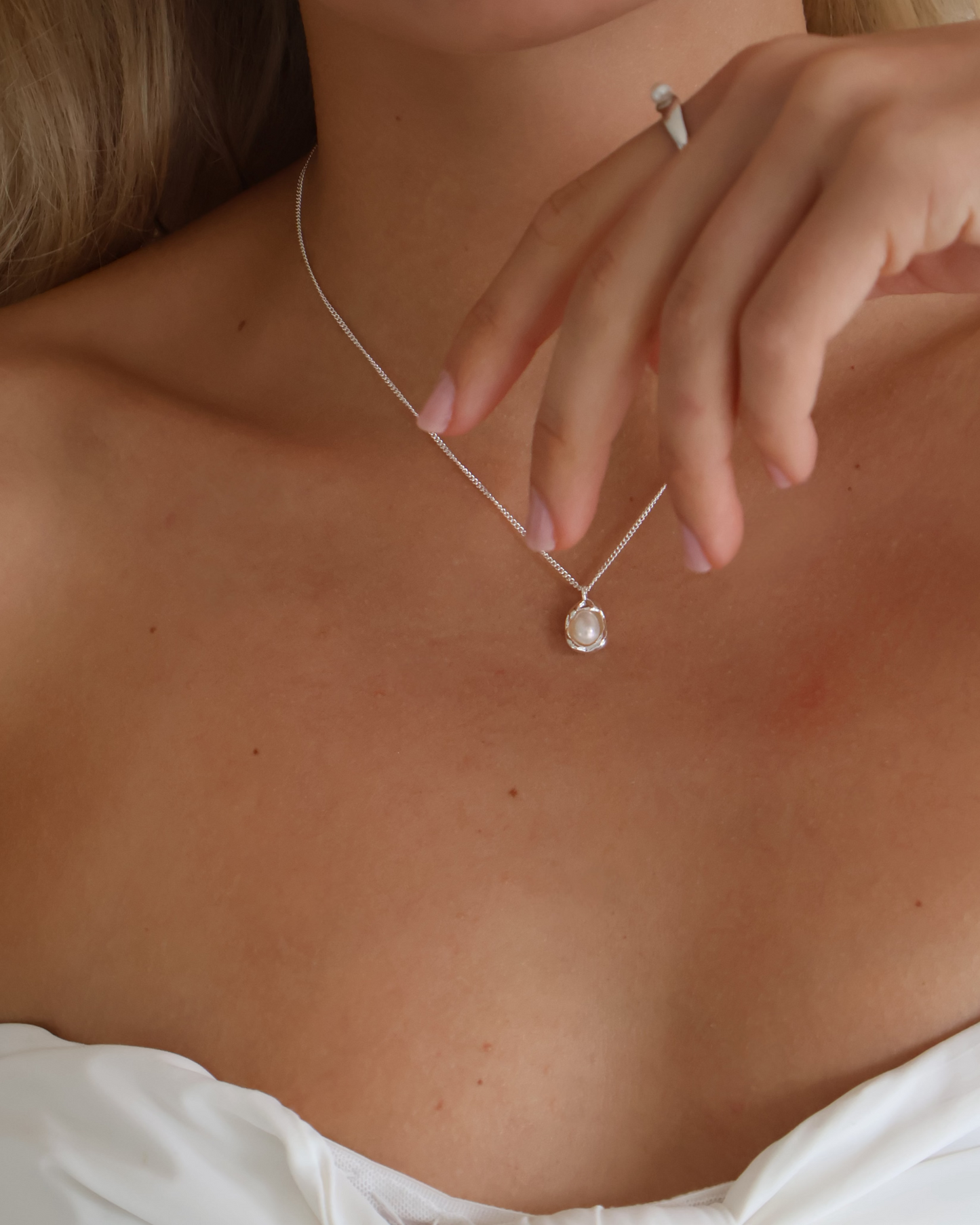 Mare necklace - silver