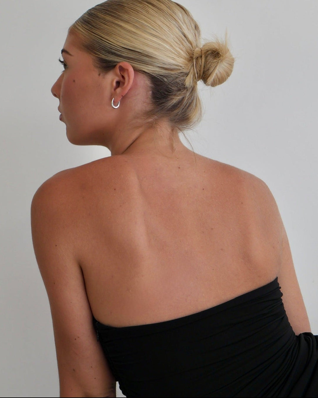 Elongated hoops - silver