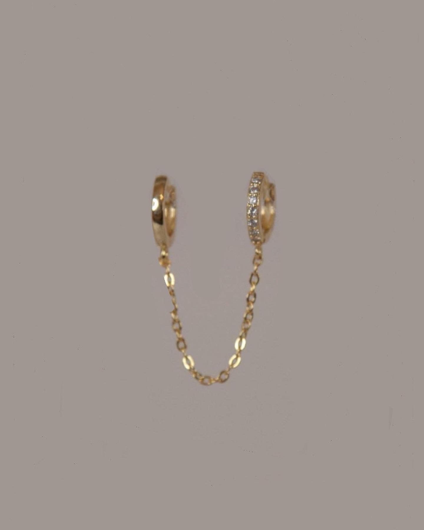 Adjoining earring - gold