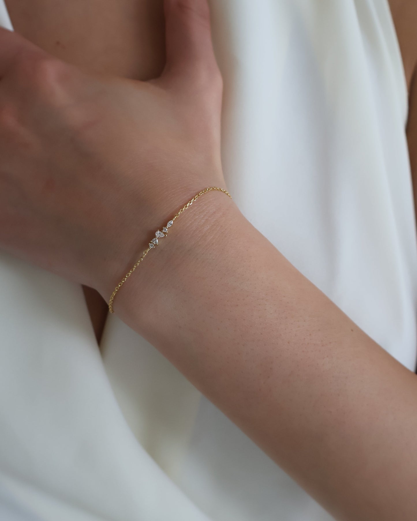 Luna bracelet - gold