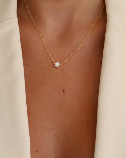 Solitaire necklace - gold