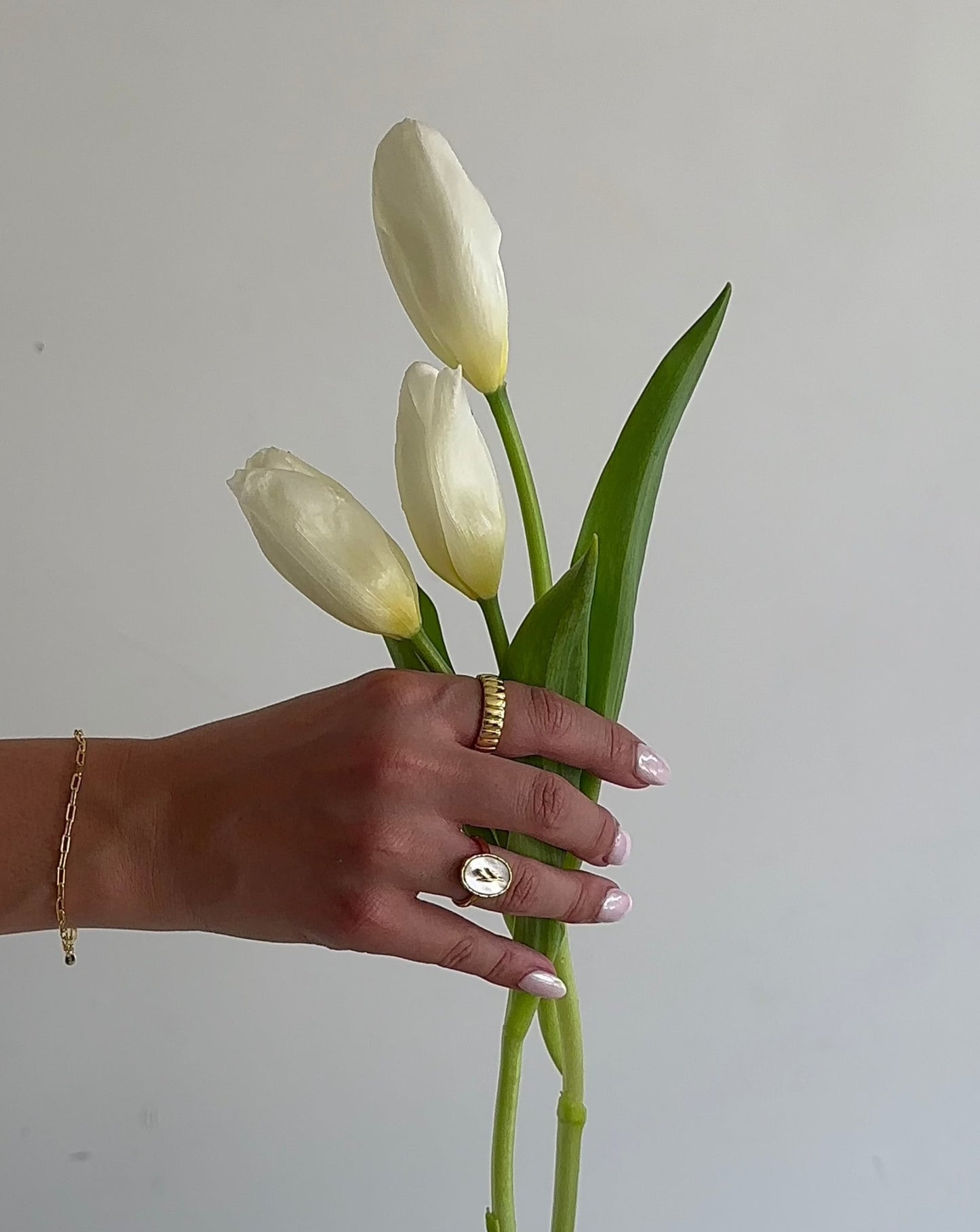 Tulip ring