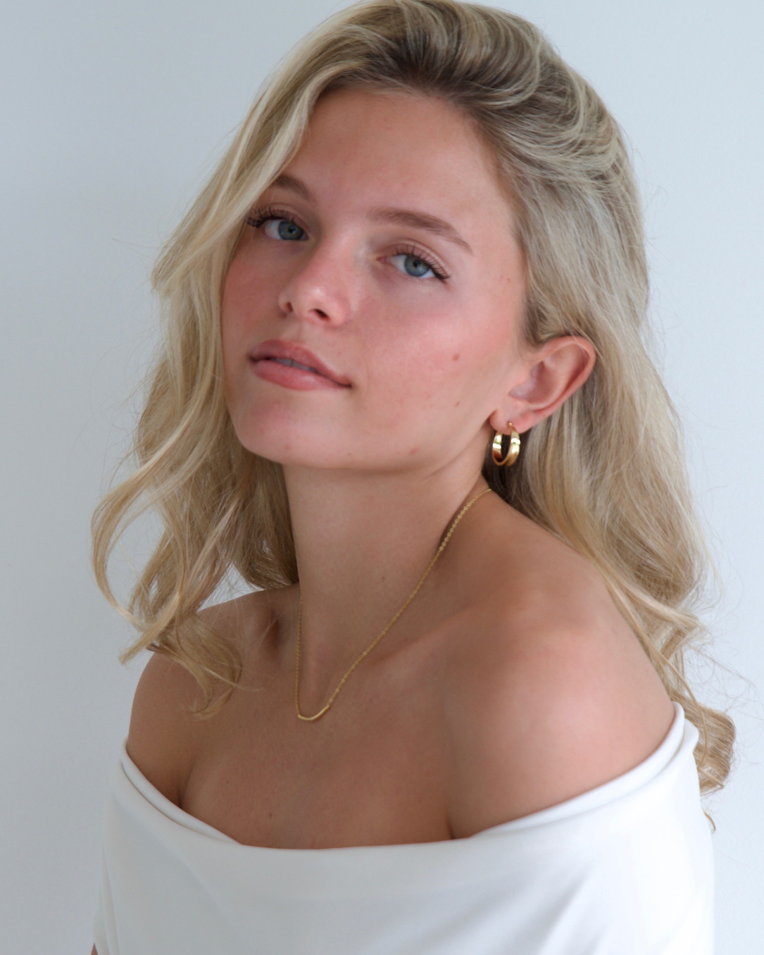 Classic large hoops - gold